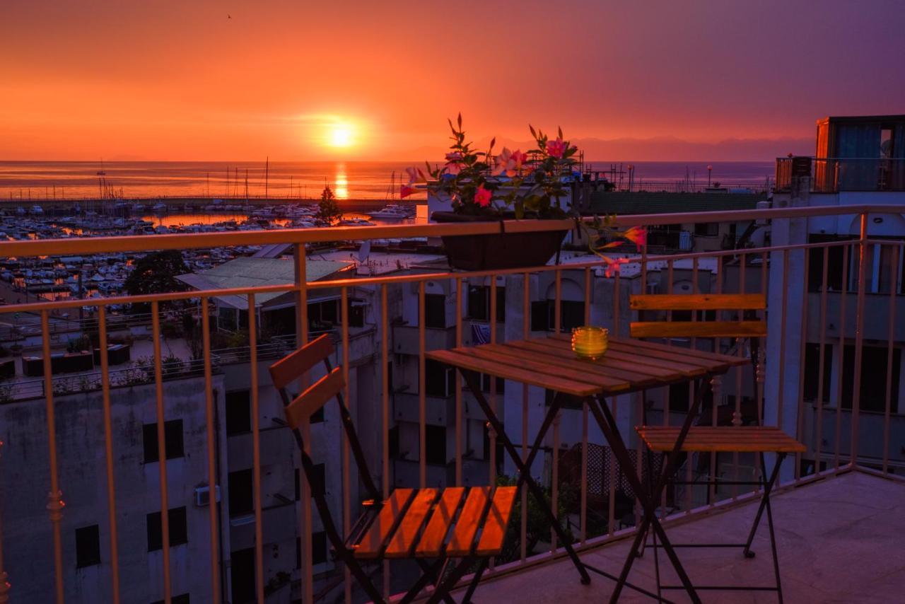 Quasi In Porto Bed & Breakfast Агрополи Екстериор снимка