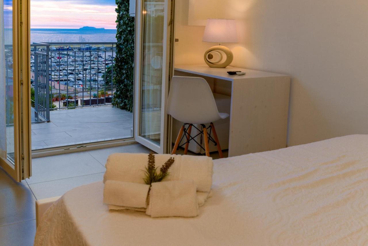 Quasi In Porto Bed & Breakfast Агрополи Екстериор снимка