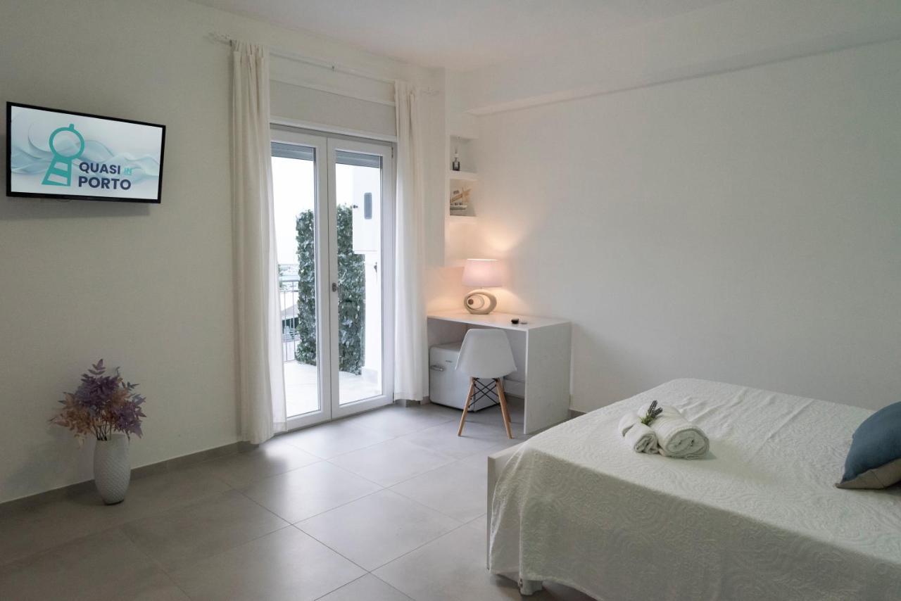 Quasi In Porto Bed & Breakfast Агрополи Екстериор снимка
