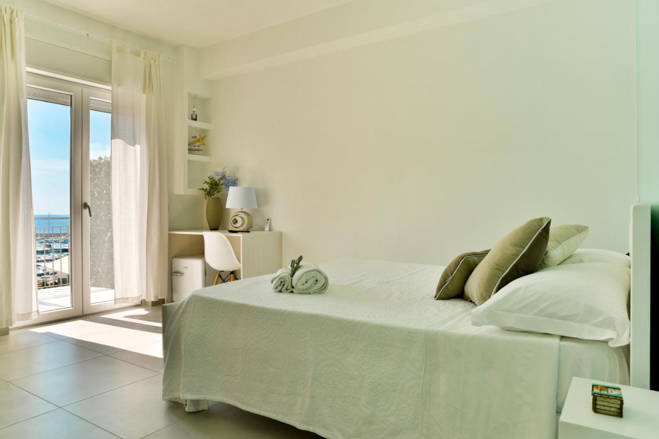 Quasi In Porto Bed & Breakfast Агрополи Екстериор снимка